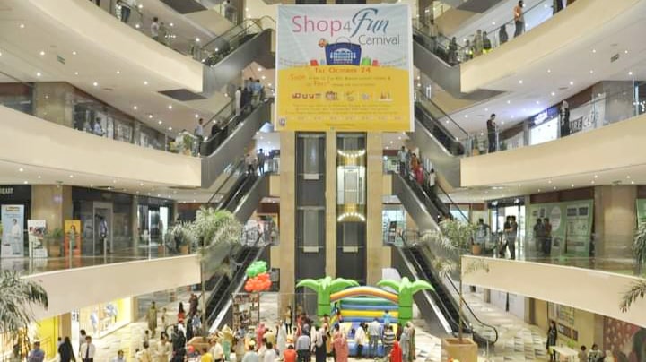 Fortress Square Mall in Lahore